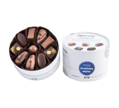 Forra plněné datle nugátem a pralinky